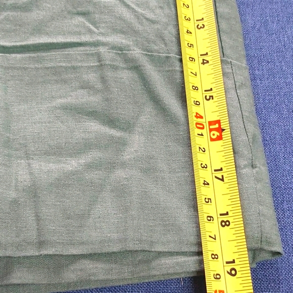 Linen, cropped, petite pants. - Picture 4 of 14